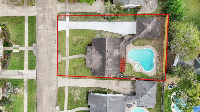 16438 Glenshannon Drive, Houston, TX 77059