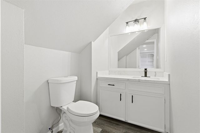 16438 Glenshannon Drive, Houston, TX 77059