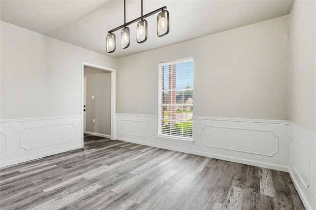 16438 Glenshannon Drive, Houston, TX 77059