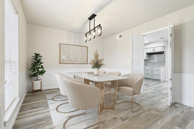 16438 Glenshannon Drive, Houston, TX 77059