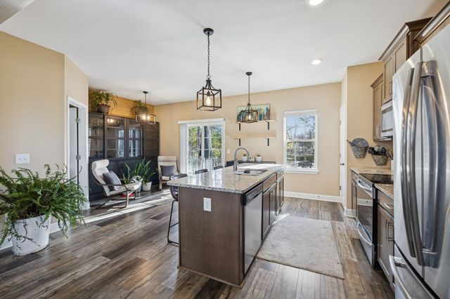 1035 Avery Park Dr, Smyrna, TN 37167