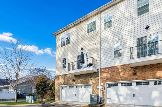 1035 Avery Park Dr, Smyrna, TN 37167