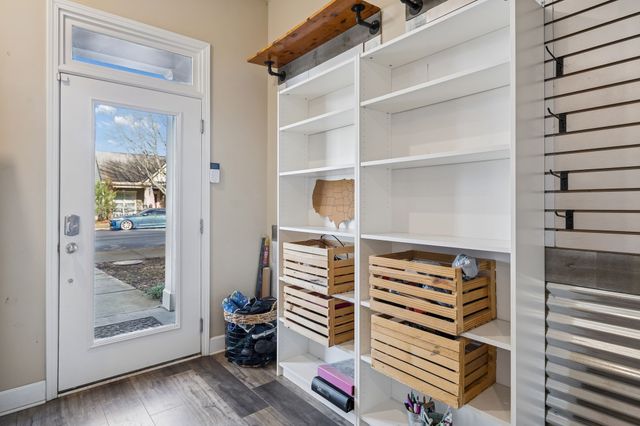 1035 Avery Park Dr, Smyrna, TN 37167