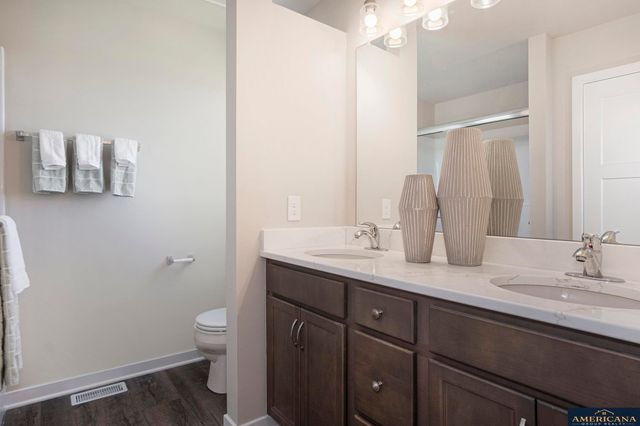 10710 Portage Drive, Papillion, NE 68046