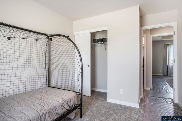 10710 Portage Drive, Papillion, NE 68046