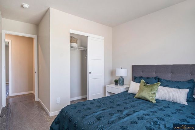 10710 Portage Drive, Papillion, NE 68046