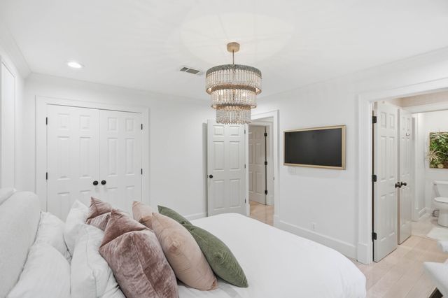 107 Chatsworth Dr, Nashville, TN 37215