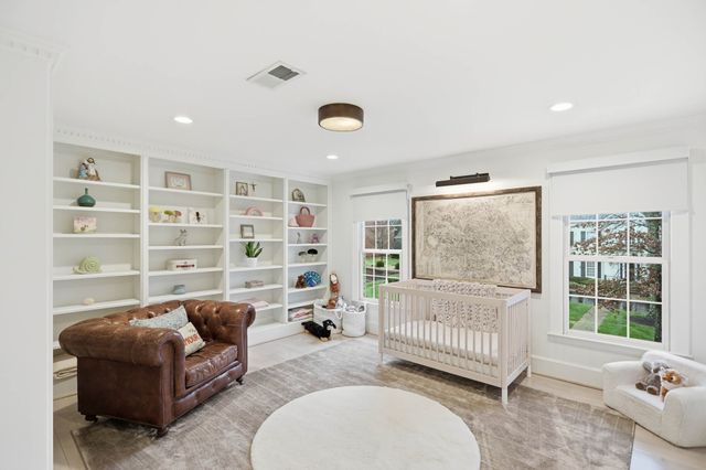 107 Chatsworth Dr, Nashville, TN 37215