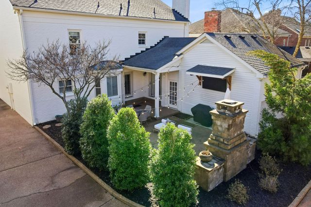 107 Chatsworth Dr, Nashville, TN 37215