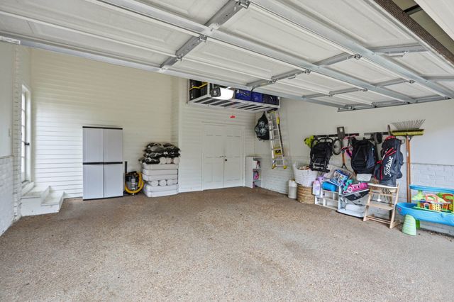 107 Chatsworth Dr, Nashville, TN 37215