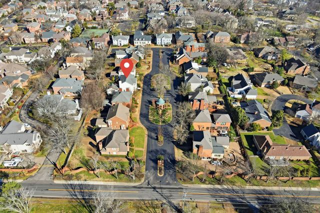 107 Chatsworth Dr, Nashville, TN 37215