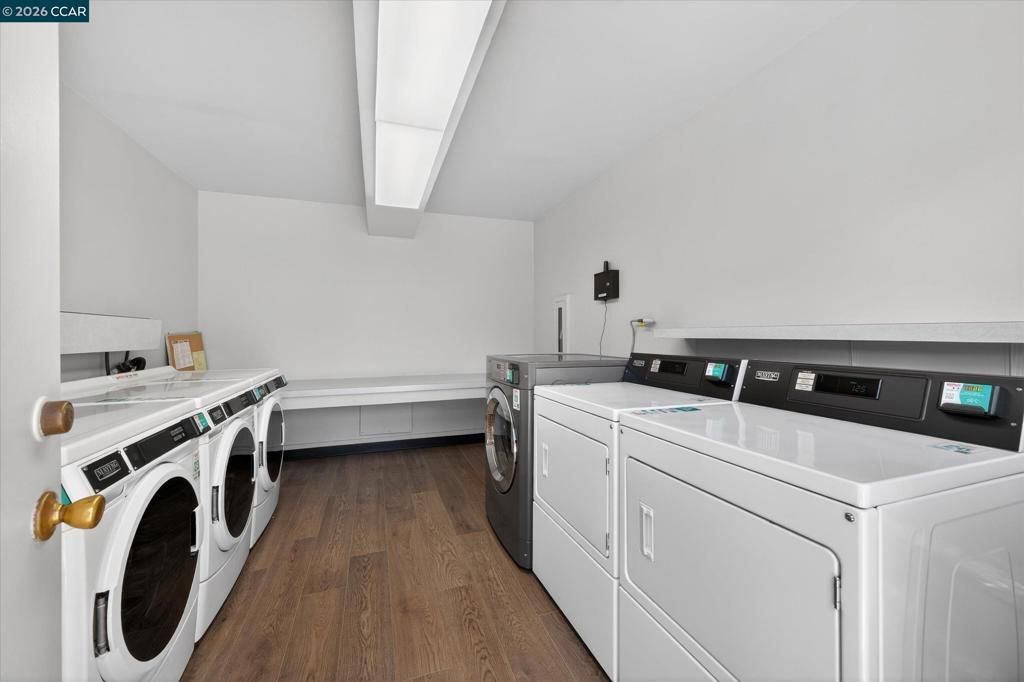 Image 23 of property listing at 1445 1445 Marchbanks Dr 2, Walnut Creek, CA 94598