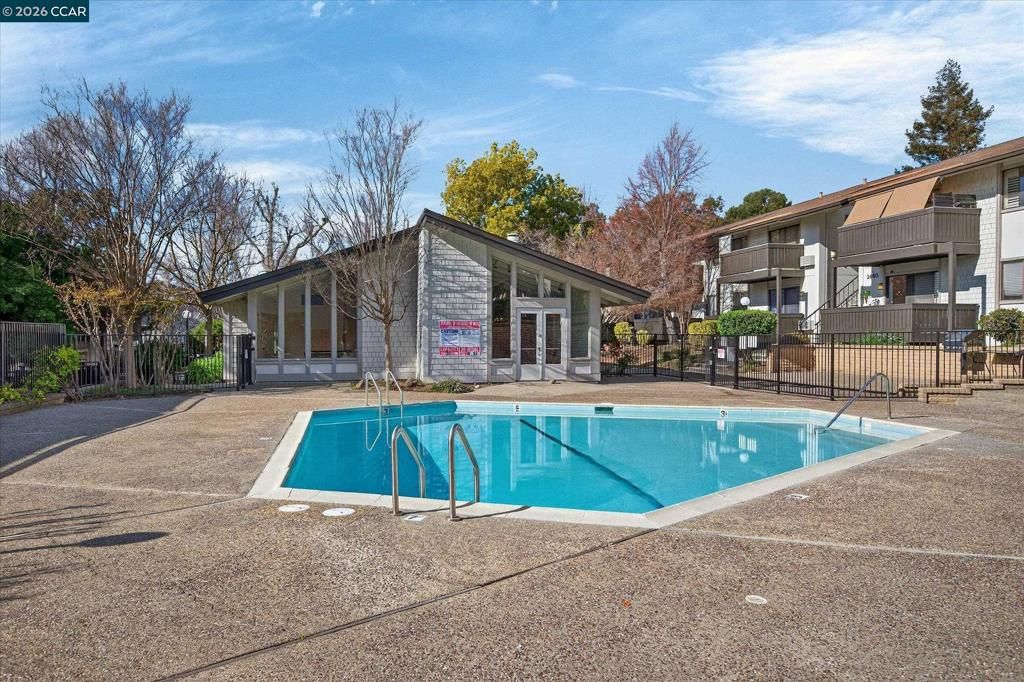 Image 27 of property listing at 1445 1445 Marchbanks Dr 2, Walnut Creek, CA 94598