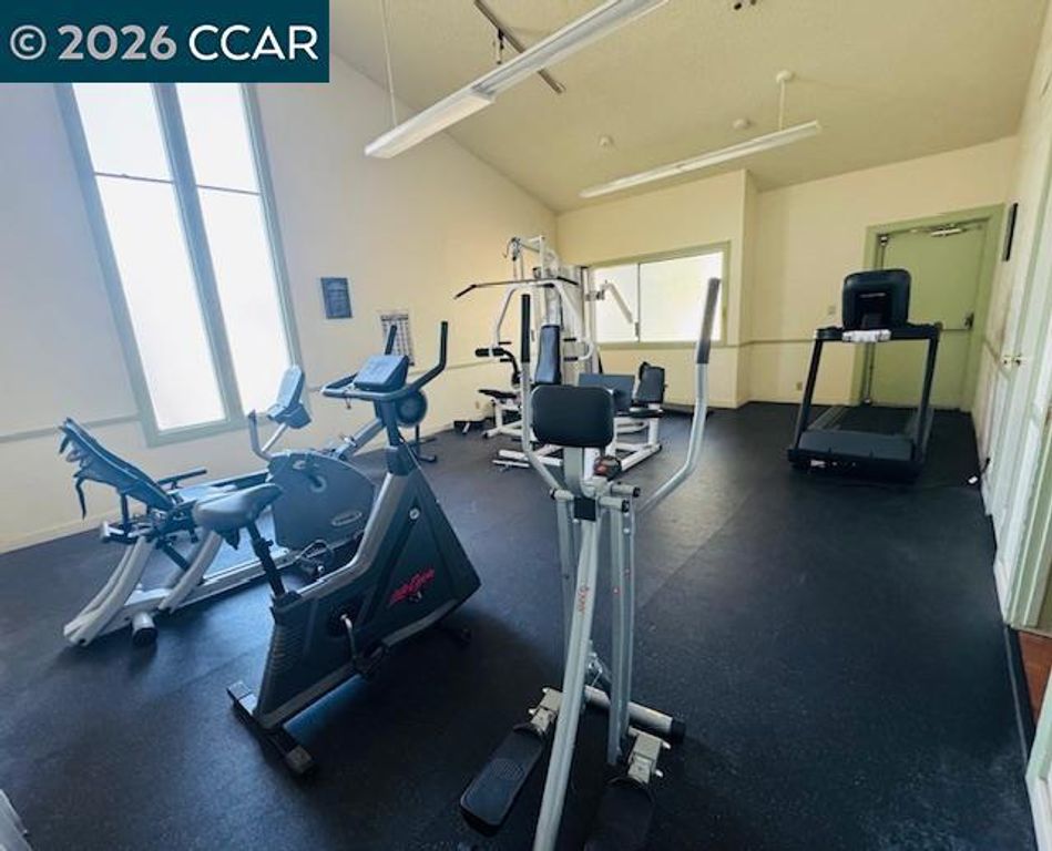 Image 38 of property listing at 1445 1445 Marchbanks Dr 2, Walnut Creek, CA 94598