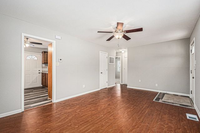 116 Luana Road, Joliet, IL 60433