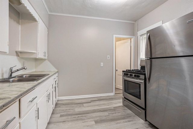 3116 N Whittier Drive, Kalamazoo, MI 49001