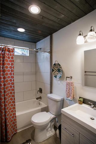 5139 Meadow Creek DR, Austin, TX 78745