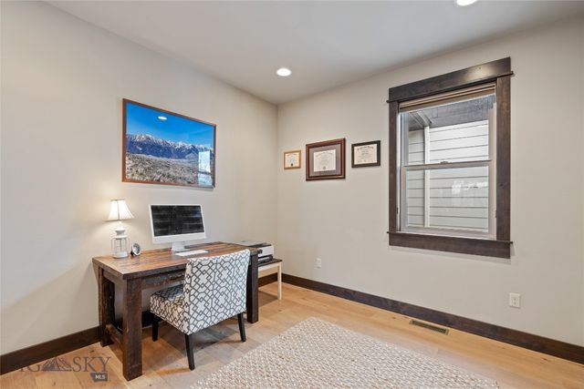 17 Blazer Trail, Bozeman, MT 59718