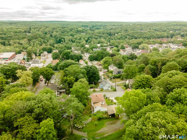 472 Boswell Avenue, Norwich, CT 06360