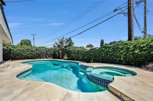 17782 Arbolada, Tustin, CA 92780