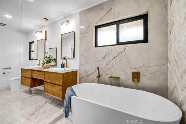 17782 Arbolada, Tustin, CA 92780