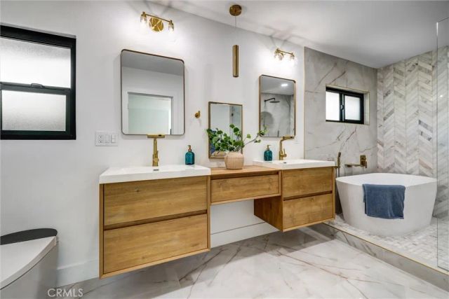 17782 Arbolada, Tustin, CA 92780