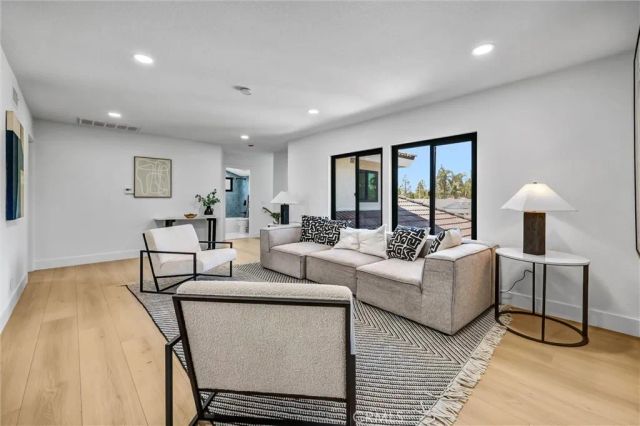 17782 Arbolada, Tustin, CA 92780