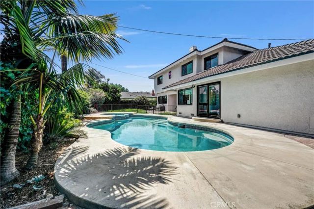 17782 Arbolada, Tustin, CA 92780