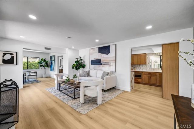 17782 Arbolada, Tustin, CA 92780