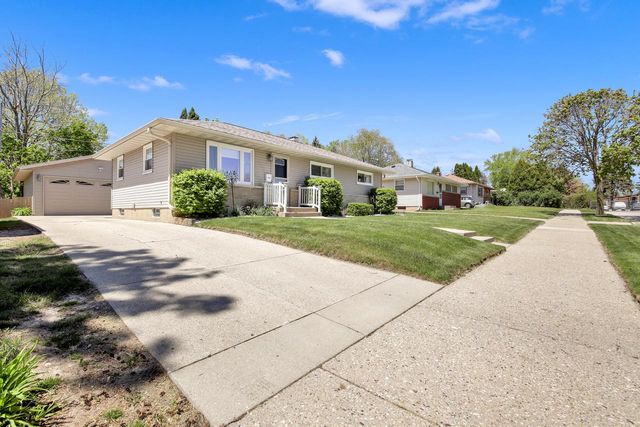 6021 Kirkwood AVENUE, Cudahy, WI 53110