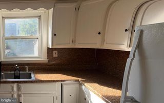 369 S MAIN ST #B, Williamstown, NJ 08094
