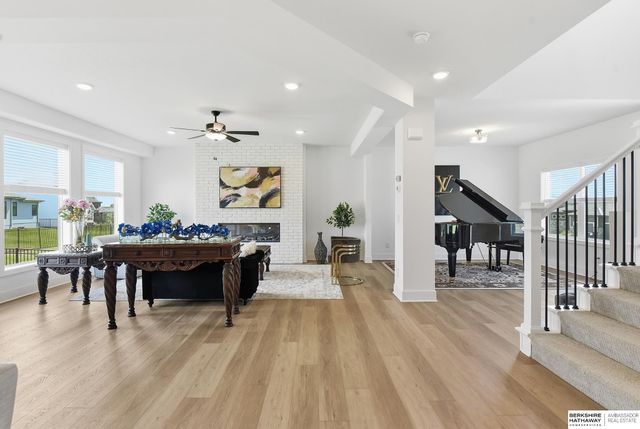 12619 Carpenter Street, Papillion, NE 68138