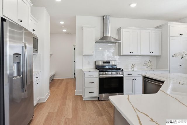 12619 Carpenter Street, Papillion, NE 68138