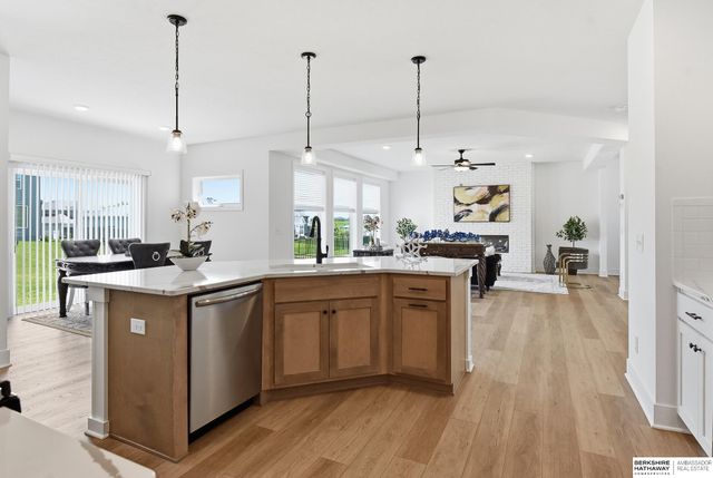 12619 Carpenter Street, Papillion, NE 68138