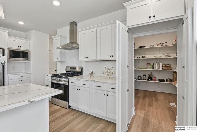 12619 Carpenter Street, Papillion, NE 68138