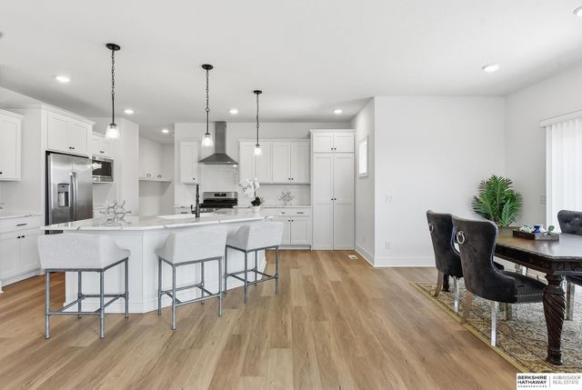 12619 Carpenter Street, Papillion, NE 68138