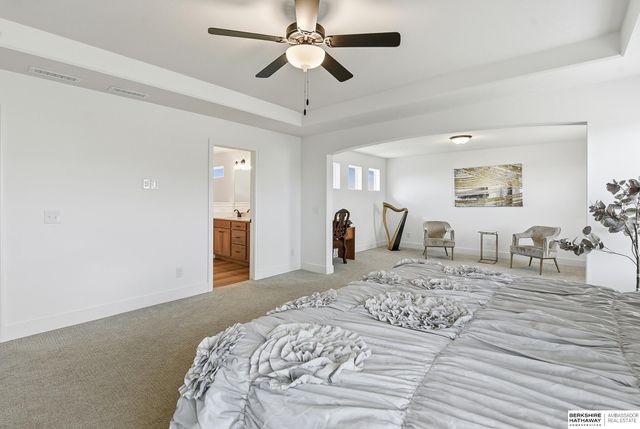 12619 Carpenter Street, Papillion, NE 68138