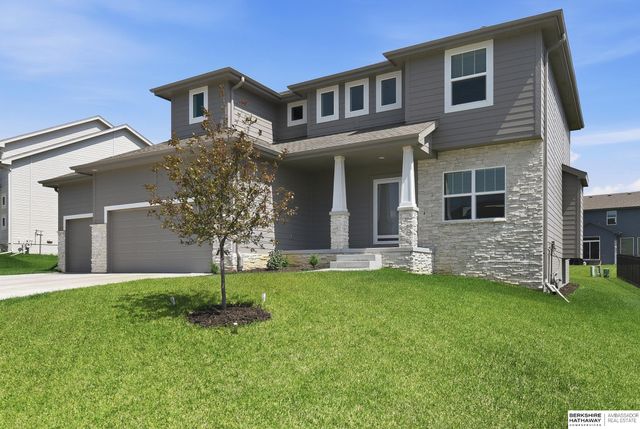 12619 Carpenter Street, Papillion, NE 68138