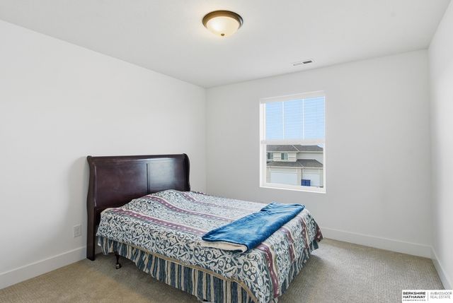 12619 Carpenter Street, Papillion, NE 68138