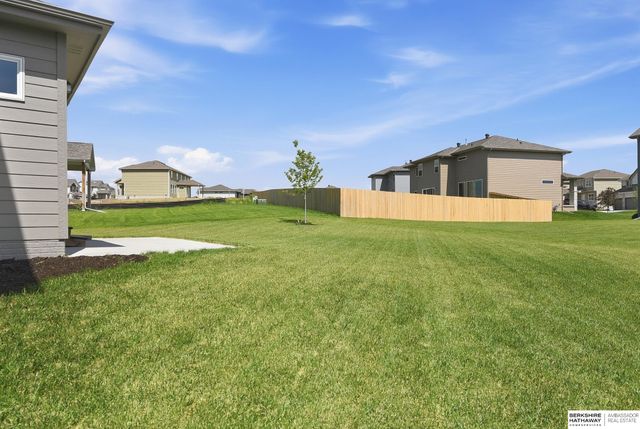 12619 Carpenter Street, Papillion, NE 68138