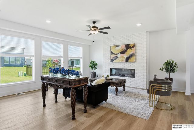 12619 Carpenter Street, Papillion, NE 68138