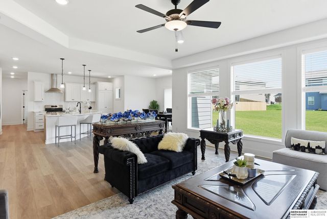 12619 Carpenter Street, Papillion, NE 68138
