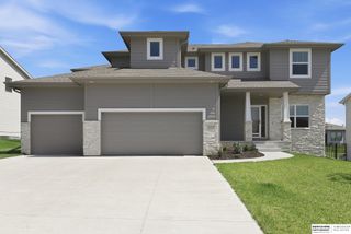 12619 Carpenter Street, Papillion, NE 68138