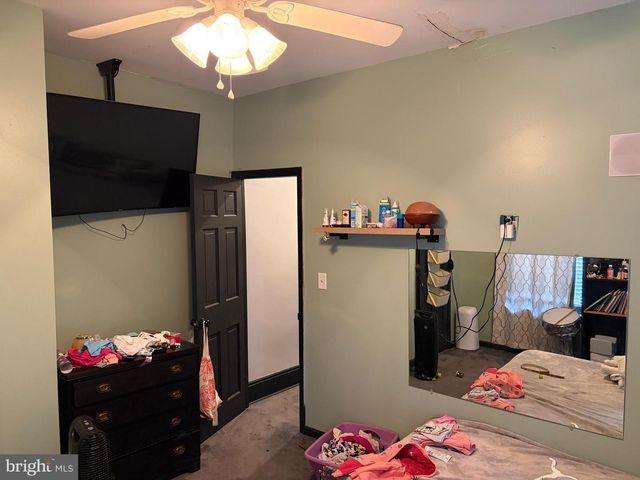 1715 GREEN ST, Harrisburg, PA 17102
