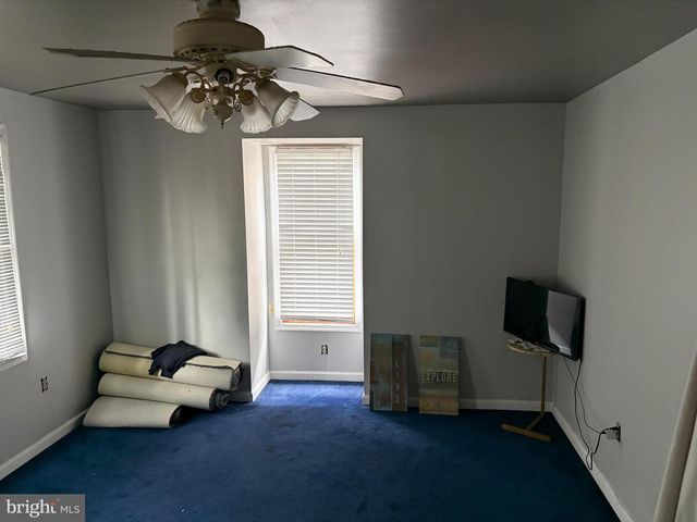 1715 GREEN ST, Harrisburg, PA 17102