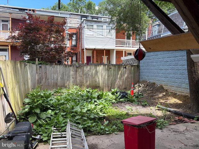 1715 GREEN ST, Harrisburg, PA 17102
