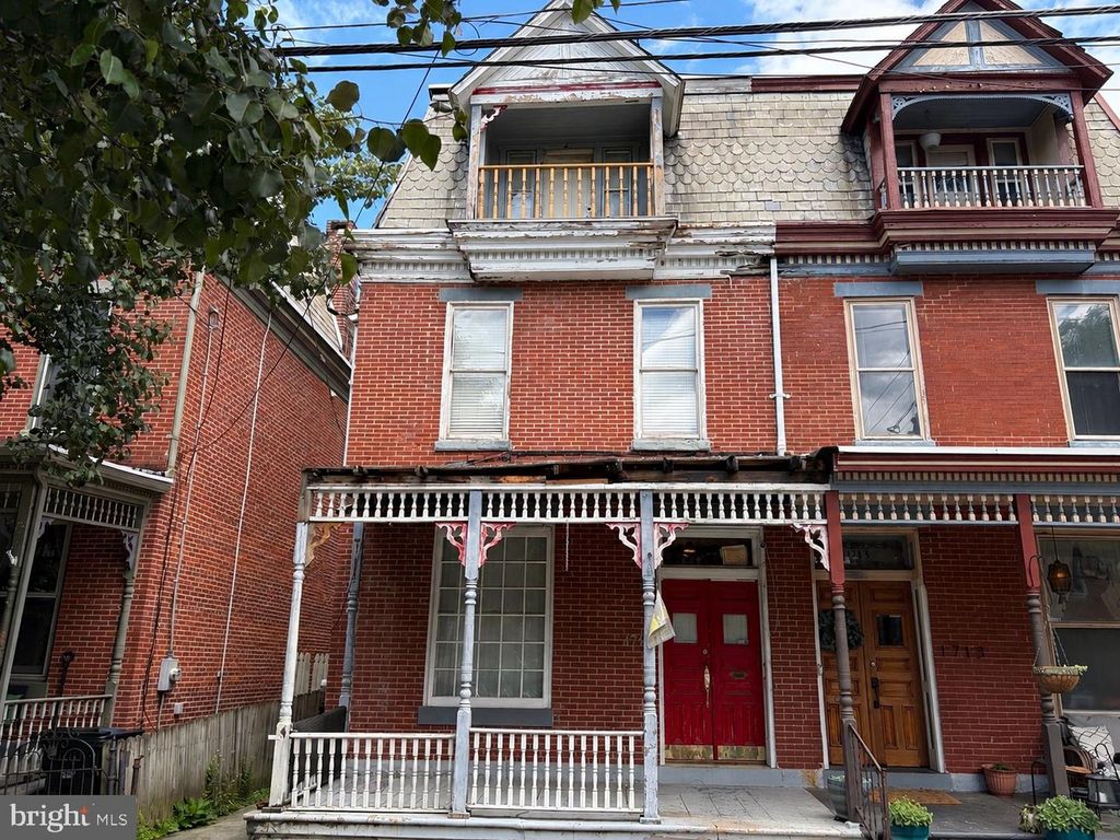 1715 GREEN ST, Harrisburg, PA 17102