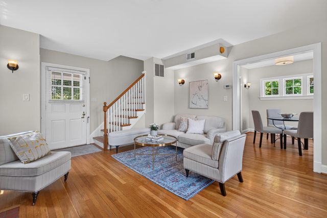835 N BUCHANAN ST, Arlington, VA 22203