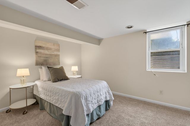 835 N BUCHANAN ST, Arlington, VA 22203