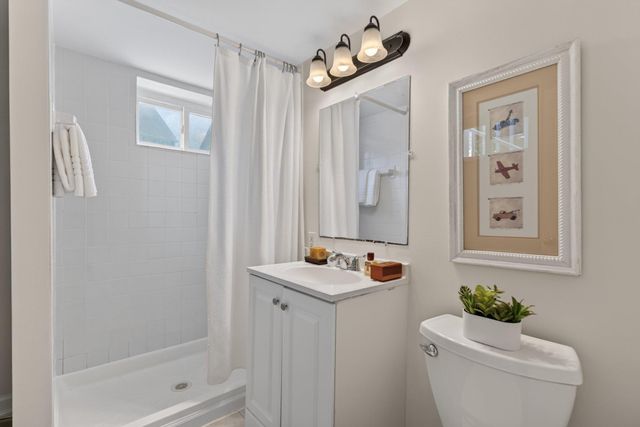 835 N BUCHANAN ST, Arlington, VA 22203